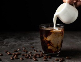 Sütlü Americano